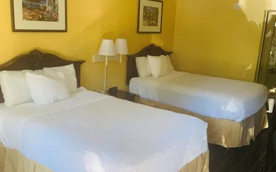 Photo 4 - Days Inn by Wyndham Mt Pleasant-Charleston-Patriots Point