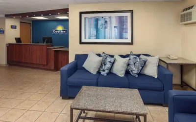 Photo 5 - Days Inn by Wyndham Rockford I-90 Casino District