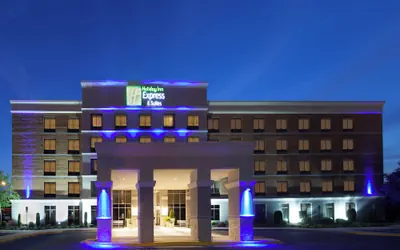 Photo 2 - Holiday Inn Express Hotel and Suites Laurel by IHG