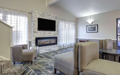 Photo 4 - La Quinta Inn by Wyndham El Dorado