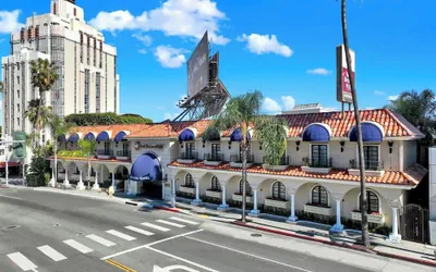 Best Western Plus Sunset Plaza Hotel