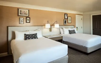 Photo 4 - La Valencia Hotel