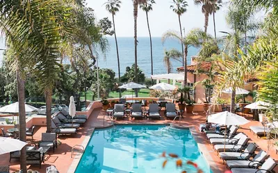 Photo 2 - La Valencia Hotel