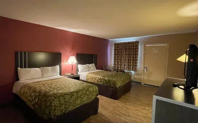 Photo 2 - Economy Inn