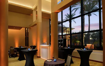 Photo 3 - DoubleTree Suites by Hilton Phoenix