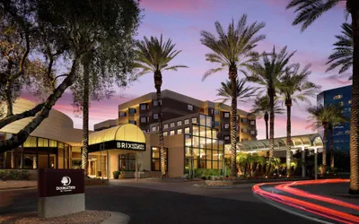 Photo 2 - DoubleTree Suites by Hilton Phoenix