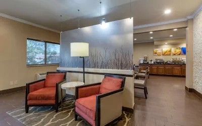 Photo 3 - Comfort Inn & Suites Waterloo - Cedar Falls