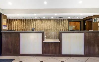 Photo 4 - Best Western Statesville Inn