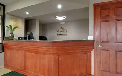 Photo 4 - Quality Inn & Suites Clarksville