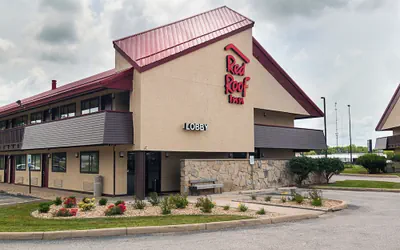 Photo 2 - Red Roof Inn Springfield, IL