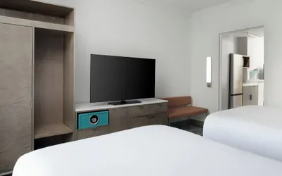 Photo 3 - Hilton Boca Raton Suites