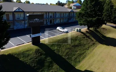 Brentwood Inn & Suites