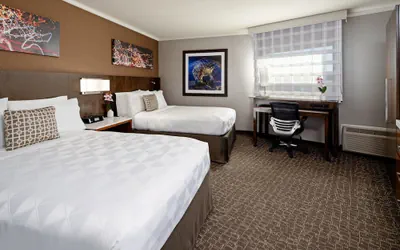 Photo 2 - Holiday Inn Long Beach Airport Hotel and Conference Center by IHG