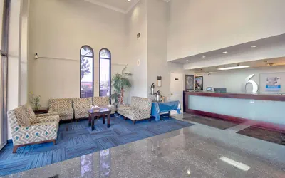 Photo 2 - Studio 6 Suites Lawndale, CA – South Bay