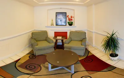 Photo 5 - Key West Inn - Newport News