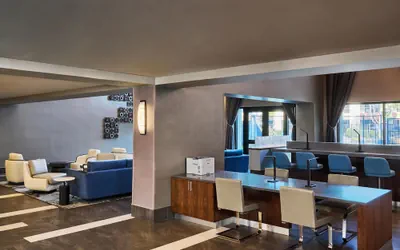 Photo 3 - Doubletree by Hilton Newark - Fremont