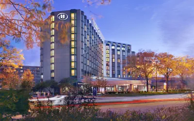 Photo 2 - Hilton Rosemont Chicago O'Hare