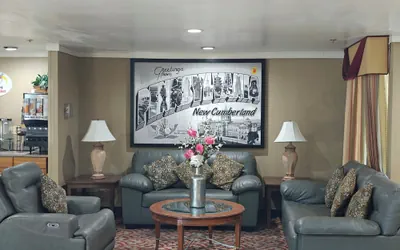 Photo 4 - Super 8 by Wyndham New Cumberland