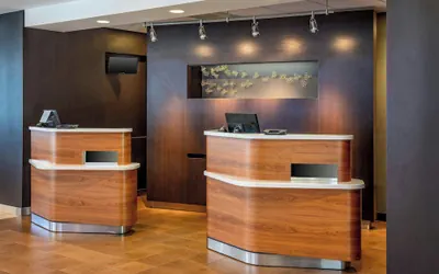 Photo 3 - Courtyard by Marriott Boston Andover
