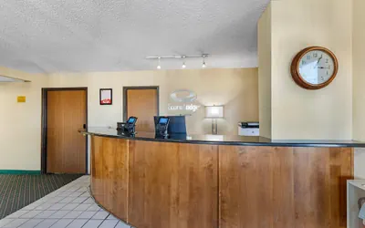 Photo 4 - Econo Lodge Longmont East
