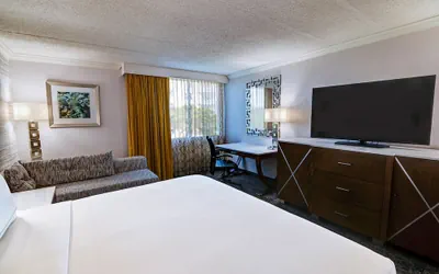 Photo 5 - DoubleTree by Hilton Madison Downtown