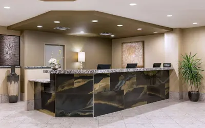 Photo 3 - DoubleTree by Hilton Madison Downtown