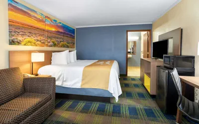 Photo 5 - Days Inn by Wyndham Alamogordo/White Sands