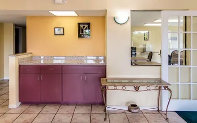 Photo 3 - Rodeway Inn & Suites Highway 290 Northwest