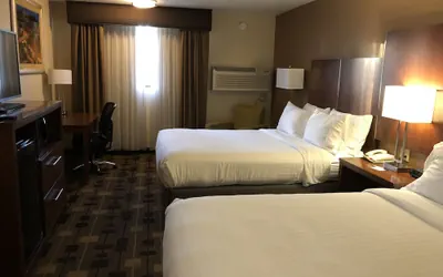 Photo 4 - Holiday Inn Express Hotel & Suites Corning by IHG