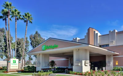 Photo 2 - Holiday Inn Hotel & Suites Anaheim by IHG