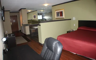 Photo 4 - Araamda Inn Norcross
