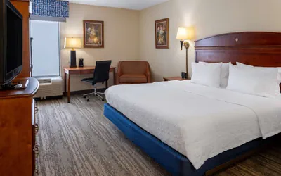 Photo 5 - Hampton Inn by Hilton Chester South