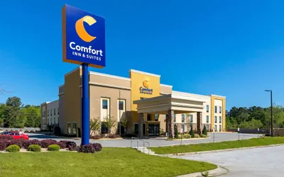 Photo 2 - Comfort Inn & Suites Macon West