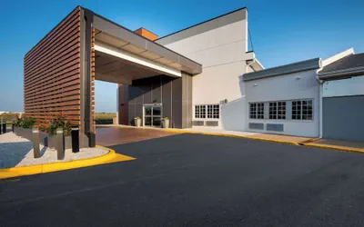 Photo 2 - Wyndham Garden Ankeny/Des Moines
