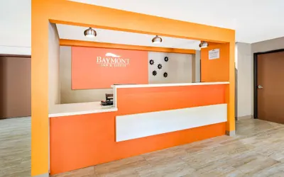 Photo 3 - Baymont by Wyndham Plano