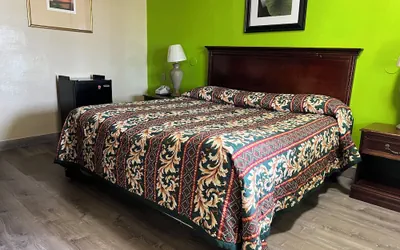 Photo 2 - Travel Inn Motel