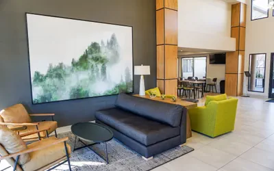 Photo 3 - Oxford Suites Redding