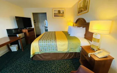 Photo 3 - Harrisonville Inn & Suites