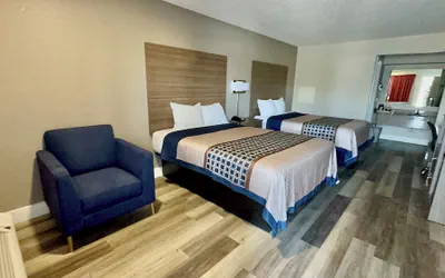 Harrisonville Inn & Suites