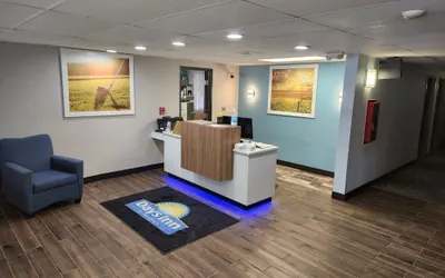 Photo 3 - Days Inn by Wyndham Sioux Falls Airport