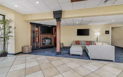 Photo 4 - Best Western Plus Augusta Civic Center Inn