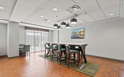 Photo 4 - Hampton Inn Kingsland