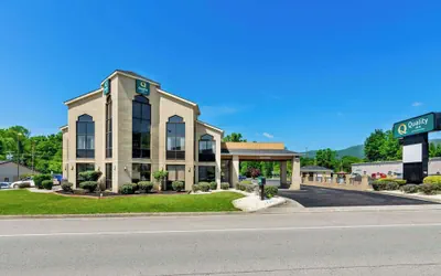 Photo 2 - Quality Inn Salem - I-81