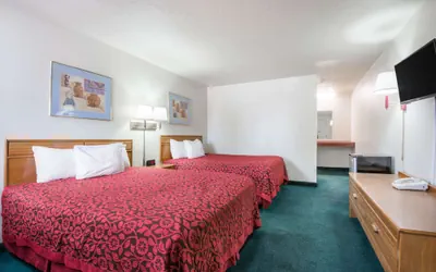 Photo 5 - Days Inn by Wyndham Gallup