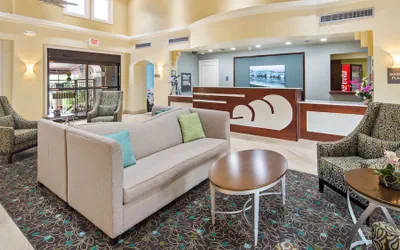 Photo 4 - Best Western Plus Deerfield Beach Hotel & Suites