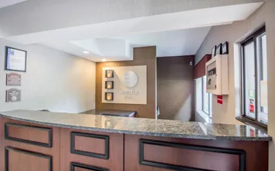 Photo 4 - Quality Inn Corning