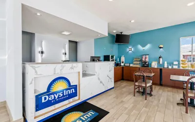 Photo 4 - Days Inn by Wyndham Salina South