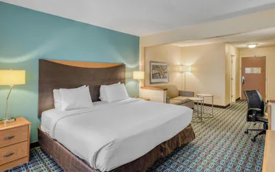 Photo 2 - SureStay by Best Western Mount Pleasant Racine