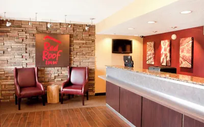 Photo 4 - Red Roof Inn Aberdeen