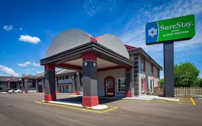 Photo 2 - SureStay Hotel by Best Western Olathe